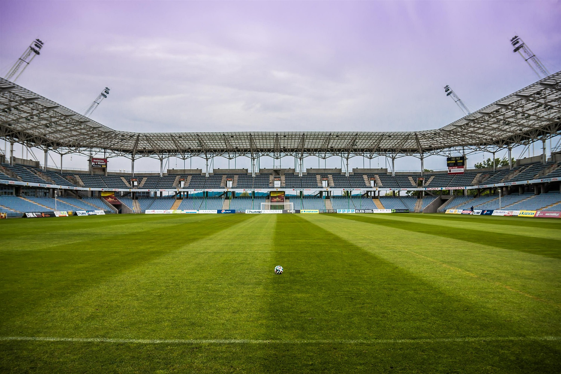 futbolo rungtynes uzsienyje